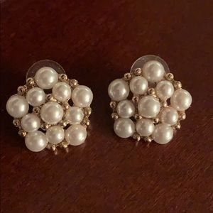 Pearl earrings